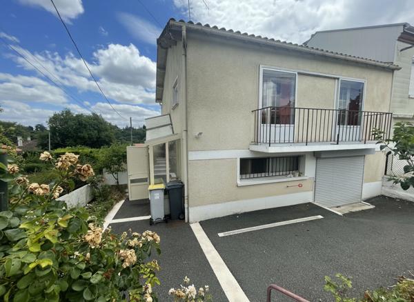 Maison des années 50 au calme, avec vue dégagée, dans un quartier recherché