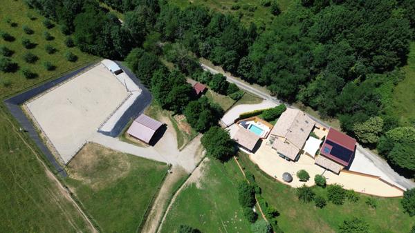 Ensemble immobilier de caractère dans un cadre bucolique Varilhes