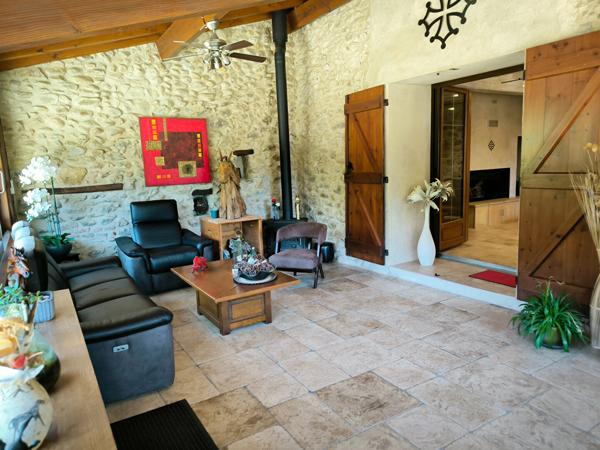 Ensemble immobilier de caractère dans un cadre bucolique Varilhes