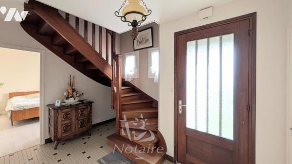 À proximité du centre-ville de Plouescat – Maison avec garage et jardin dans un quartier calme