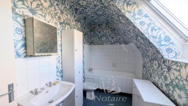 À proximité du centre-ville de Plouescat – Maison avec garage et jardin dans un quartier calme