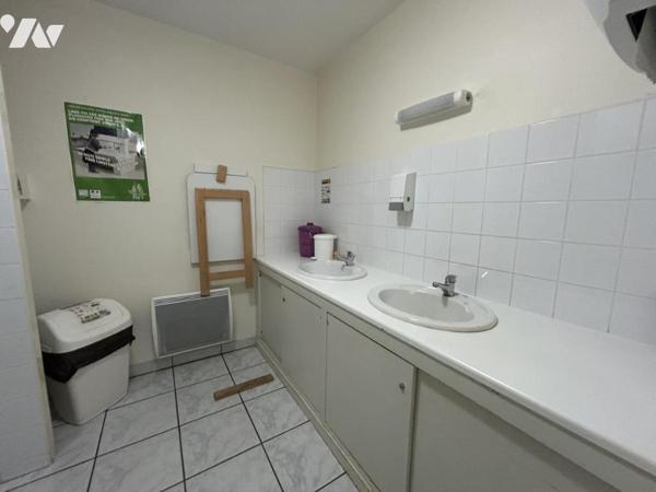 A VENDRE - IMMEUBLE - LAVAL 
