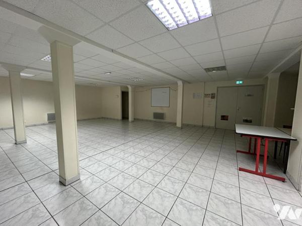 A VENDRE - IMMEUBLE - LAVAL 