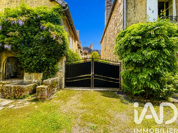 Maison à vendre 12 pièces 353 m² Neuvic