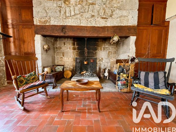 Maison à vendre 12 pièces 353 m² Neuvic