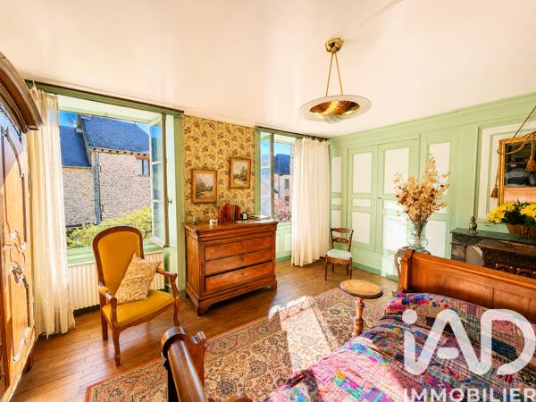 Maison à vendre 12 pièces 353 m² Neuvic