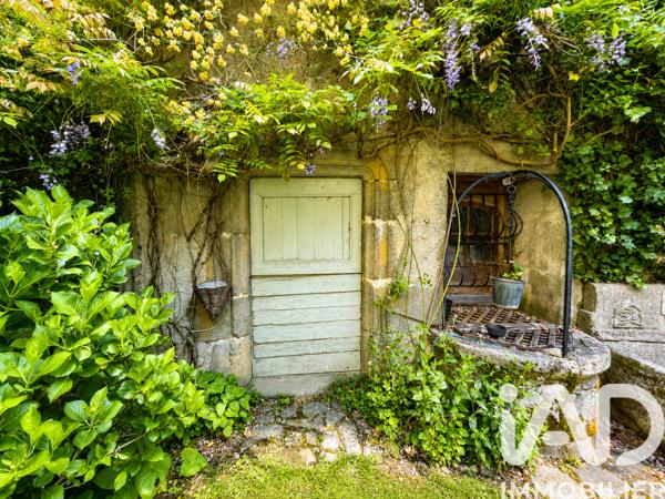 Maison à vendre 12 pièces 353 m² Neuvic