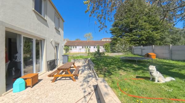 A LARDY, maison comme neuve (2020) 104 m² sur 623 m² de terrain, 3 chambres