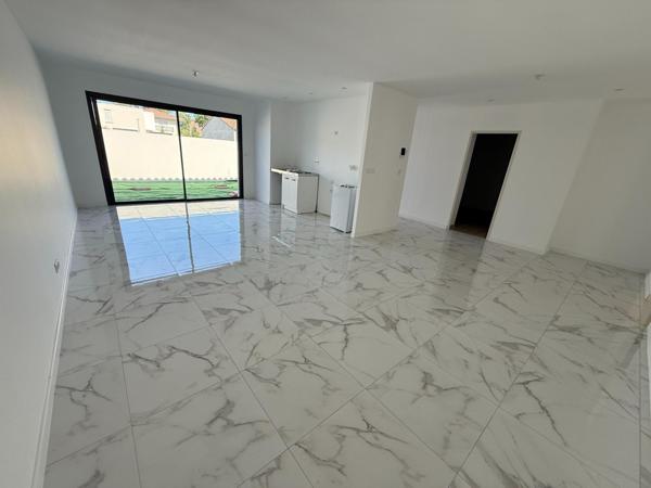 Maison à OLONZAC, 34210 - 4 pièces 90m²