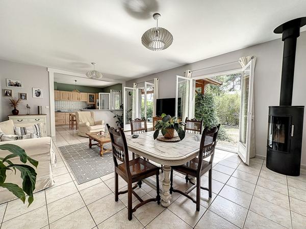 LA TESTE DE BUCH, proche Golf ! Maison 6P de 142 m2, parcelle de 1093 m2 avec garage