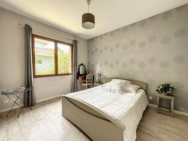 LA TESTE DE BUCH, proche Golf ! Maison 6P de 142 m2, parcelle de 1093 m2 avec garage