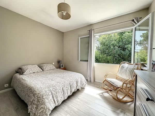 LA TESTE DE BUCH, proche Golf ! Maison 6P de 142 m2, parcelle de 1093 m2 avec garage
