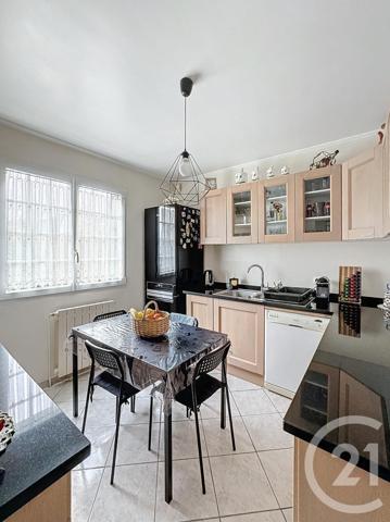 Maison à vendre  5 pièces - 91,60 m2 ST DENIS - 93