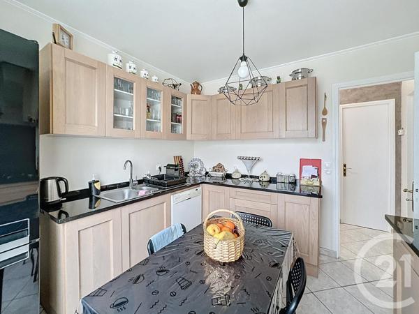 Maison à vendre  5 pièces - 91,60 m2 ST DENIS - 93