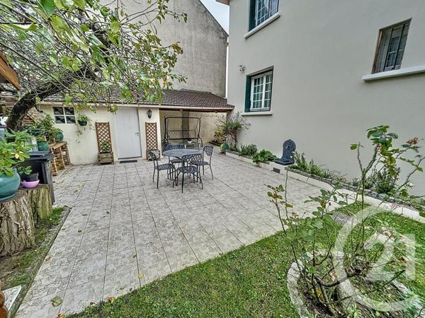 Maison à vendre  5 pièces - 91,60 m2 ST DENIS - 93