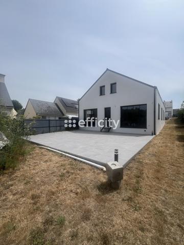 Maison
         7 pièces
        - 180 m² 871 500 € *