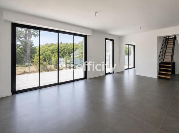 Maison
         7 pièces
        - 180 m² 871 500 € *