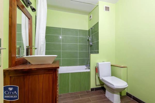 Appartement à louer 4 pièces 82.32m² Delle (90100)