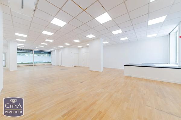 Local commercial à vendre 141.75m² Tours (37000)