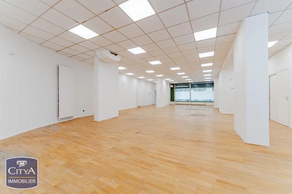 Local commercial à vendre 141.75m² Tours (37000)