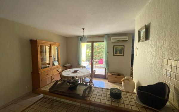 Appartement à vendre    3 pièces • 48 m2 Sanary-sur-Mer