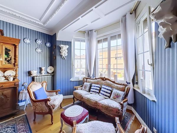 Amoureux des maisons qui ont une âme, celle-ci ne vous laissera pas indifférent