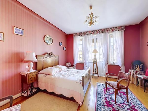 Amoureux des maisons qui ont une âme, celle-ci ne vous laissera pas indifférent