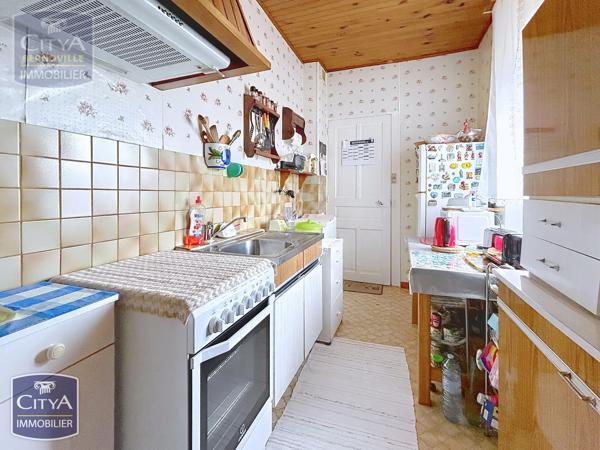 Immeuble à vendre 130m² Saint-Quentin (02100)