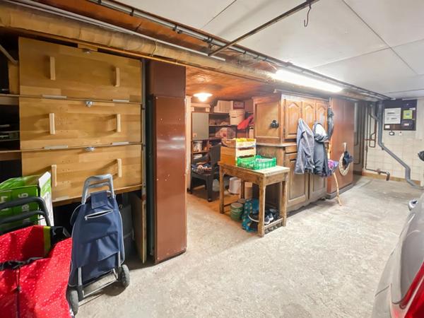 Arbois (39) - Maison mitoyenne - 82 m2 - 3 chambres - Jardin 630 m2