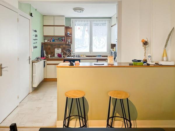 Arbois (39) - Maison mitoyenne - 82 m2 - 3 chambres - Jardin 630 m2