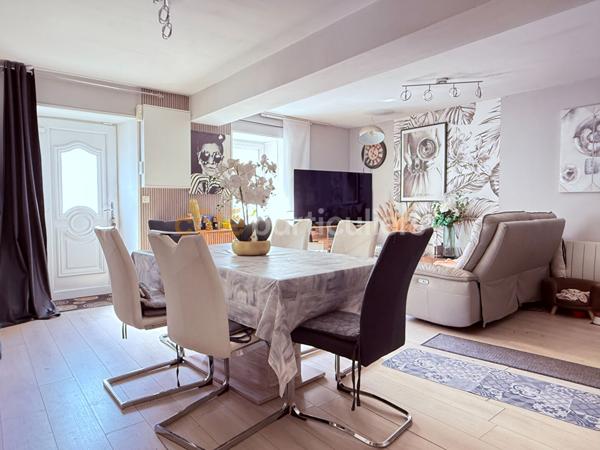 Vente Maison92 m² - 4 Pièces - LAVAL (53000)