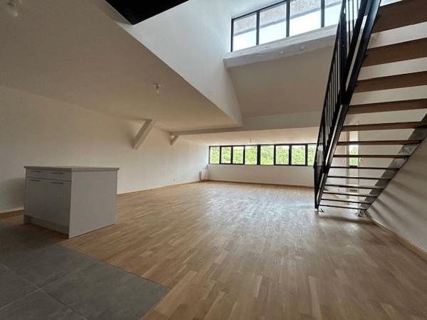 Appartement 4 pièces T4 F4 135.2 m² à Poitiers 34 BOULEVARD CHASSEIGNE 86000 à louer