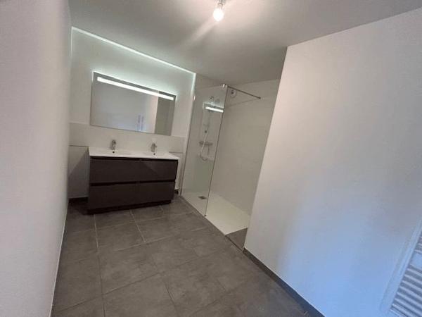 Appartement 4 pièces T4 F4 135.2 m² à Poitiers 34 BOULEVARD CHASSEIGNE 86000 à louer