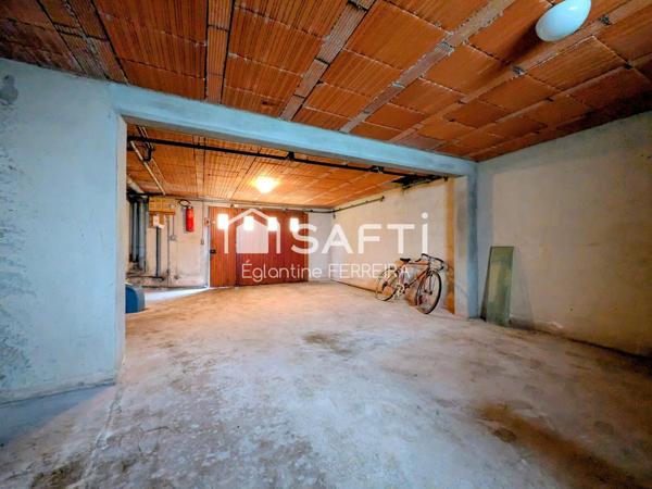 ISSOUDUN, PAVILLON T4 AVEC SOUS-SOL ET JARDIN