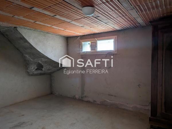 ISSOUDUN, PAVILLON T4 AVEC SOUS-SOL ET JARDIN