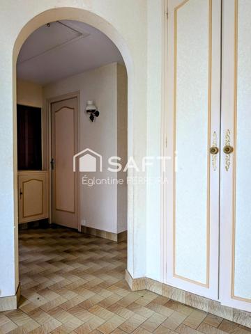 ISSOUDUN, PAVILLON T4 AVEC SOUS-SOL ET JARDIN