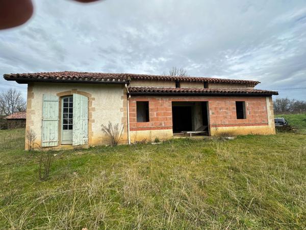 Ensemble de deux maisons à rénover sur 7700 M2