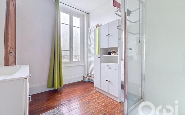 Maison à vendre    4 pièces •  Vichy