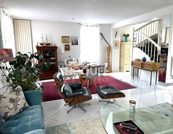 MAISON TOURS PREBENDES