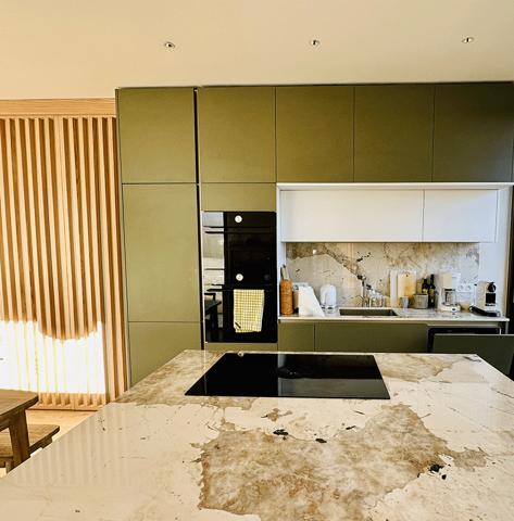 Cap Ferret, 2ème ligne, accès direct à la plage, jolie villa d’architecte de 120 m2 habitable, en prise directe avec le bassin, piscine et parking privé