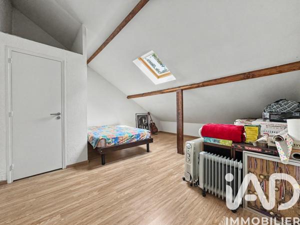 Maison à vendre 5 pièces 140 m² Le Mesnil-Saint-Denis