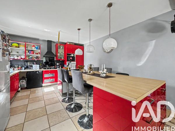 Maison à vendre 5 pièces 140 m² Le Mesnil-Saint-Denis