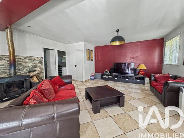Maison à vendre 5 pièces 140 m² Le Mesnil-Saint-Denis