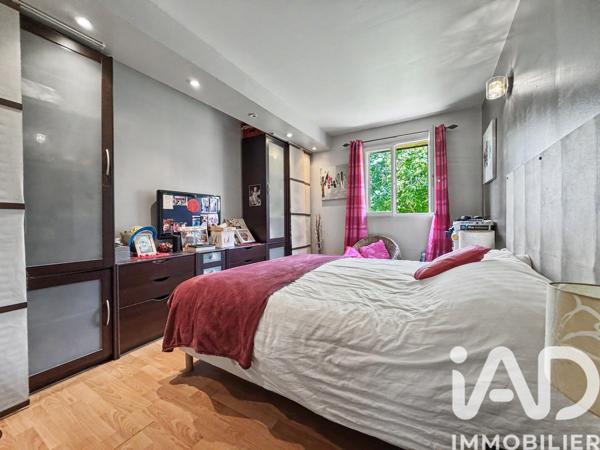 Maison à vendre 5 pièces 140 m² Le Mesnil-Saint-Denis