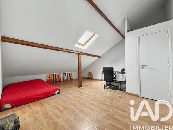 Maison à vendre 5 pièces 140 m² Le Mesnil-Saint-Denis