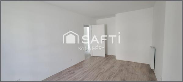 APPARTEMENT AVEC BALCON, CAVE, 2 PARKINGS