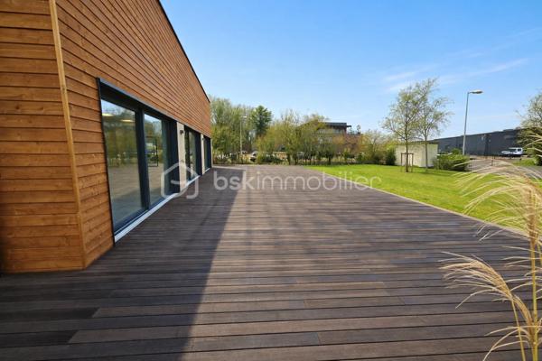 Local commercial de 1 383 m²