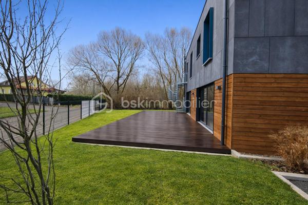 Local commercial de 1 383 m²