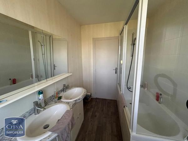 Location maison 8 pièces de 179.82m²