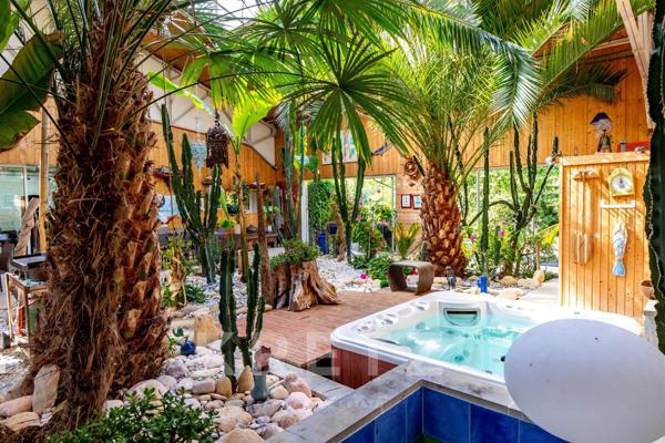 Propriété d’exception avec 220m² de serre tropicale au cœur de l’île d’Oléron